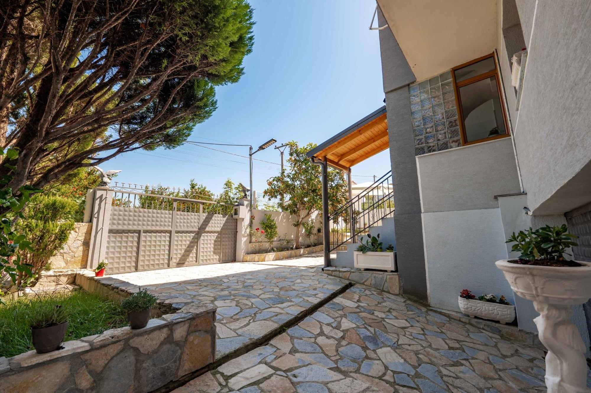 Kalpazo Kaja Vila Garden Голем Экстерьер фото